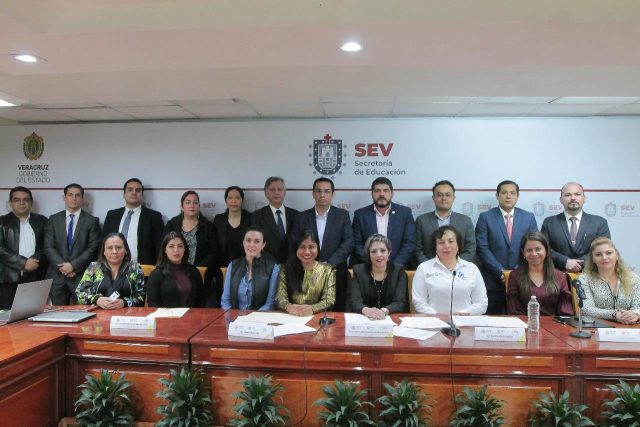 Otorgará SEV Becas de Manutención a alumnos de escasos recursos
