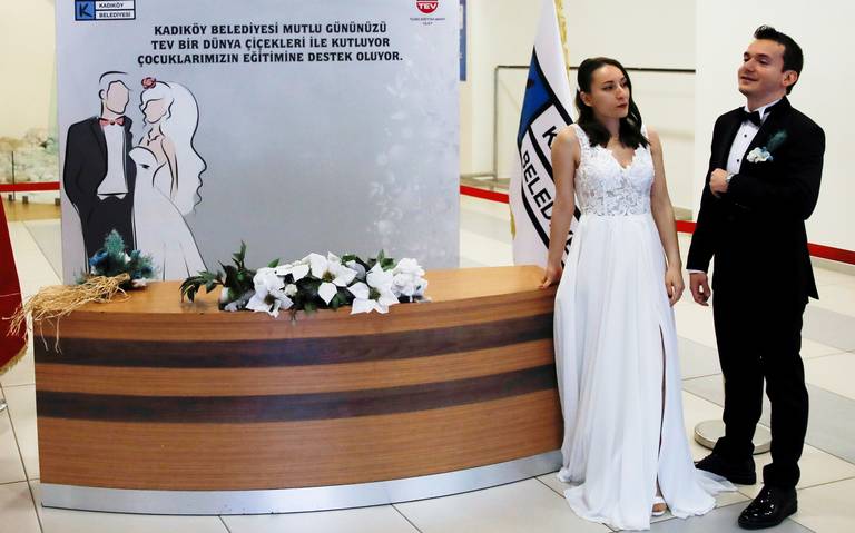 Parejas posponen bodas en Italia por Covid-19