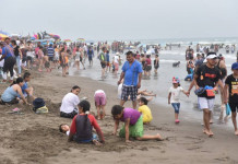 Fiesta y alegría se respira en las playas veracruzanas