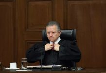 Zaldívar, el protagónico / Sergio González Levet